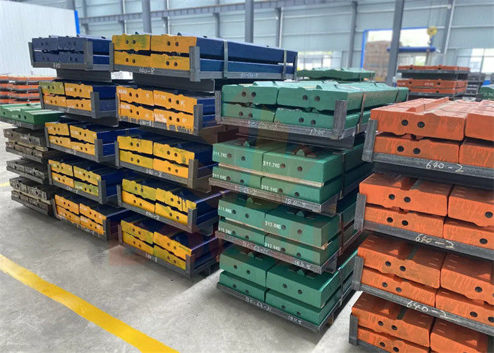 Verschiedene Materialien Hochmangan Martensitische Stahl Hochchrom Keramik Einsätze Blow Bar geeignet für verschiedene Zerkleinern
